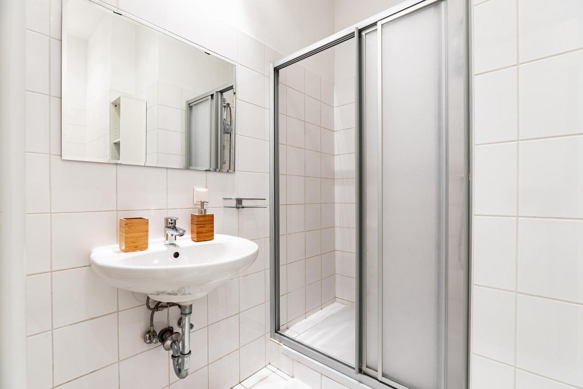 Spacious 3-Room Apt. 15 Min To The City Center ウィーン エクステリア 写真