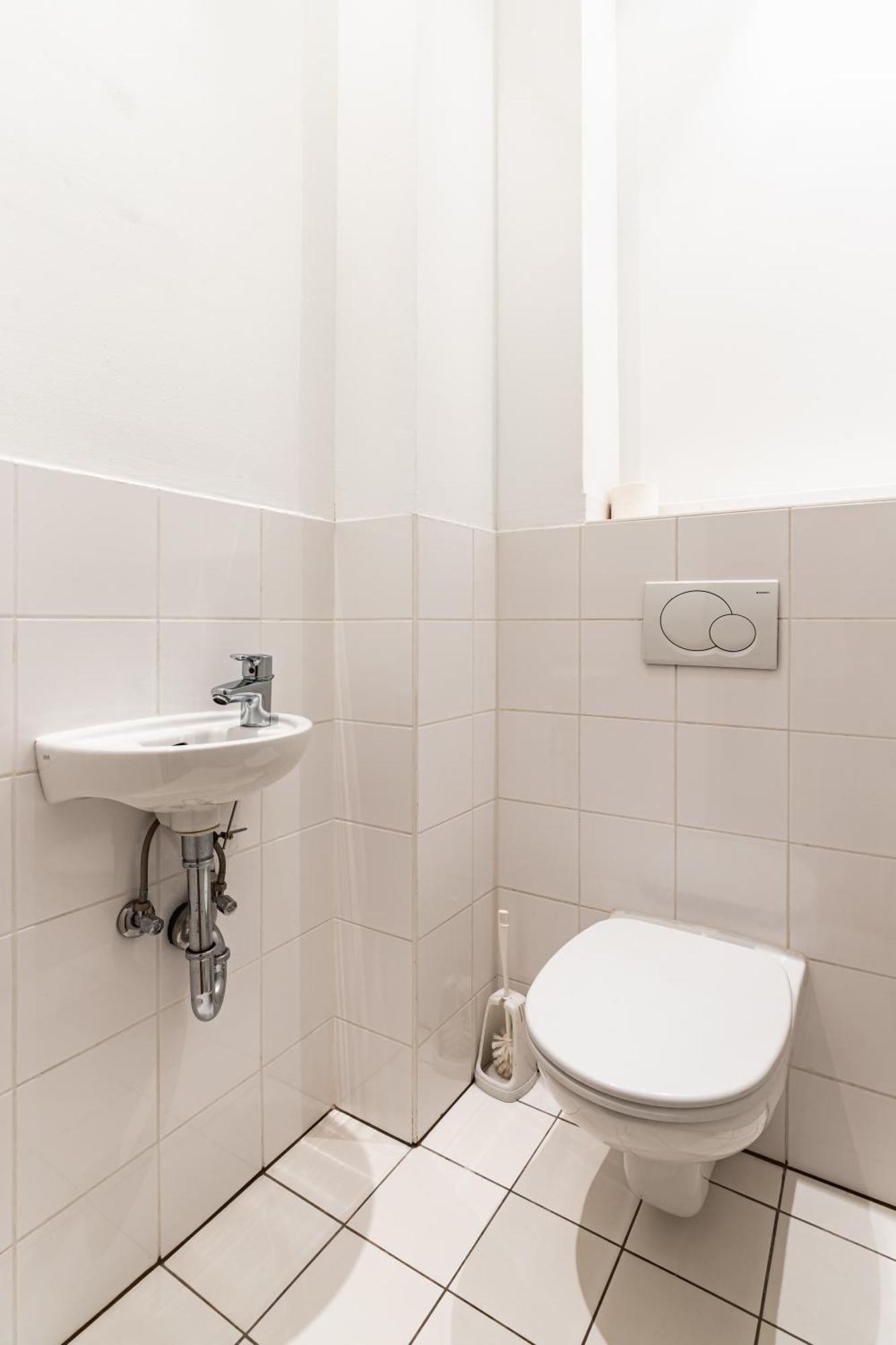 Spacious 3-Room Apt. 15 Min To The City Center ウィーン エクステリア 写真